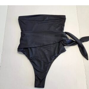 NWT Med Egreis Sz Med Black Strapless Bodysuit Sidetie